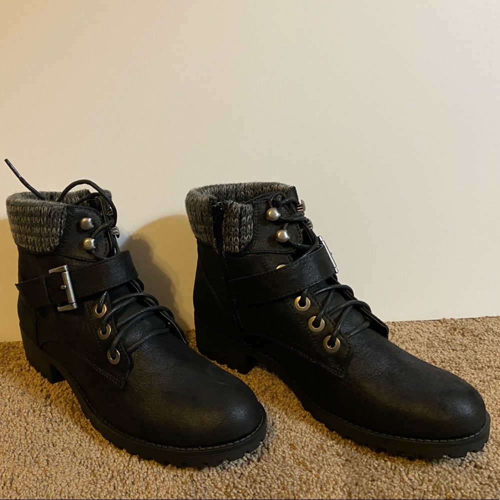 Black Boots .